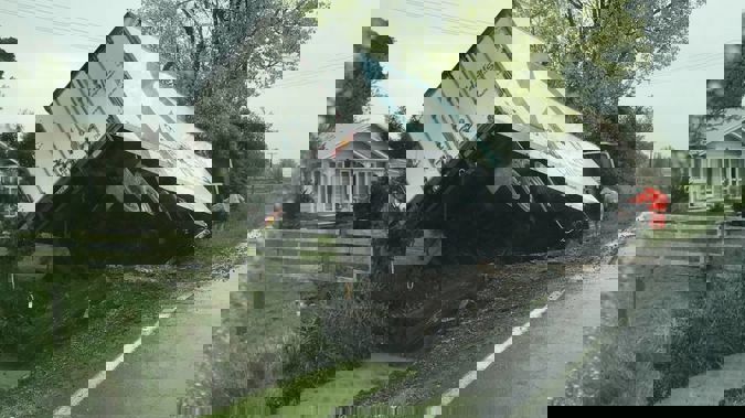 Malaysia Airlines Plane Flown in Wrong Direction - Online ... Labour weekend traffic: Delays in Coromandel after truck crash