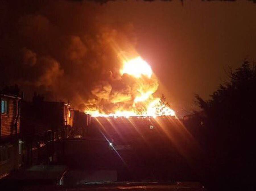 Massive fire engulfs London paint factory