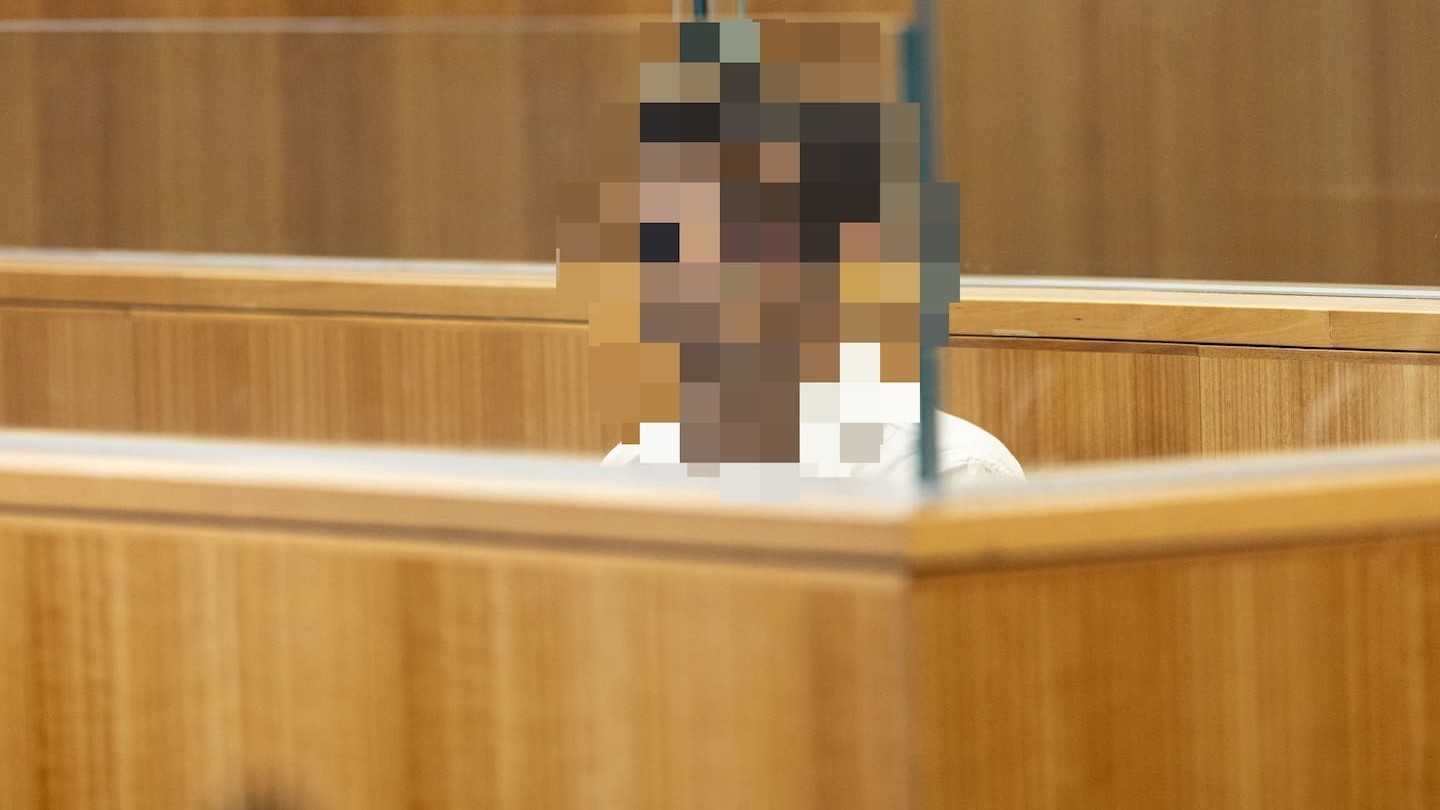 Auckland man caught with footage of Isis beheadings, murders, terror group promo material