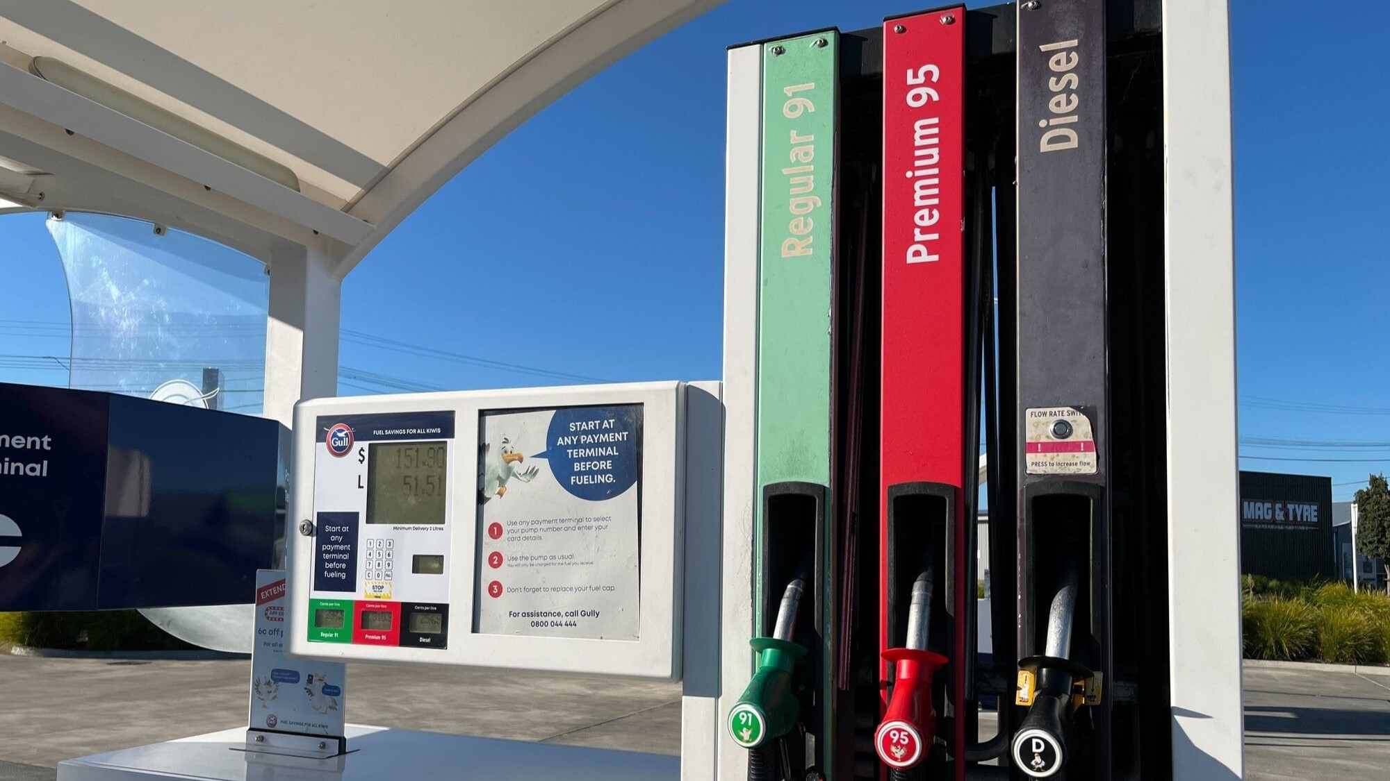 Govt 'raking in hundreds of millions' extra in fuel taxes and should be helping people - Hipkins