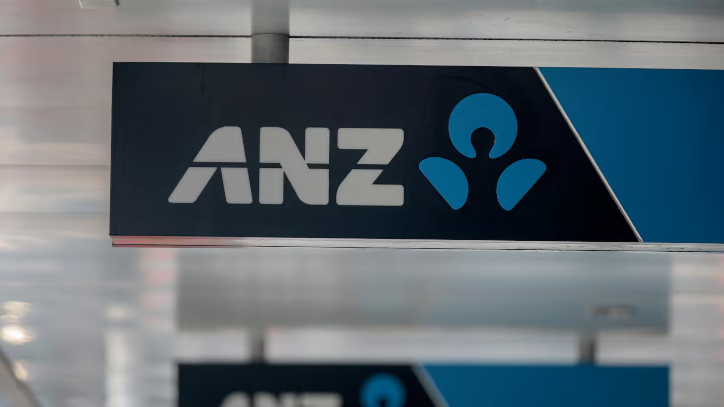 More than 1000 reports of issues with the ANZ goMoney app have been reported on the Downdetector website. Photo / Alex Burton