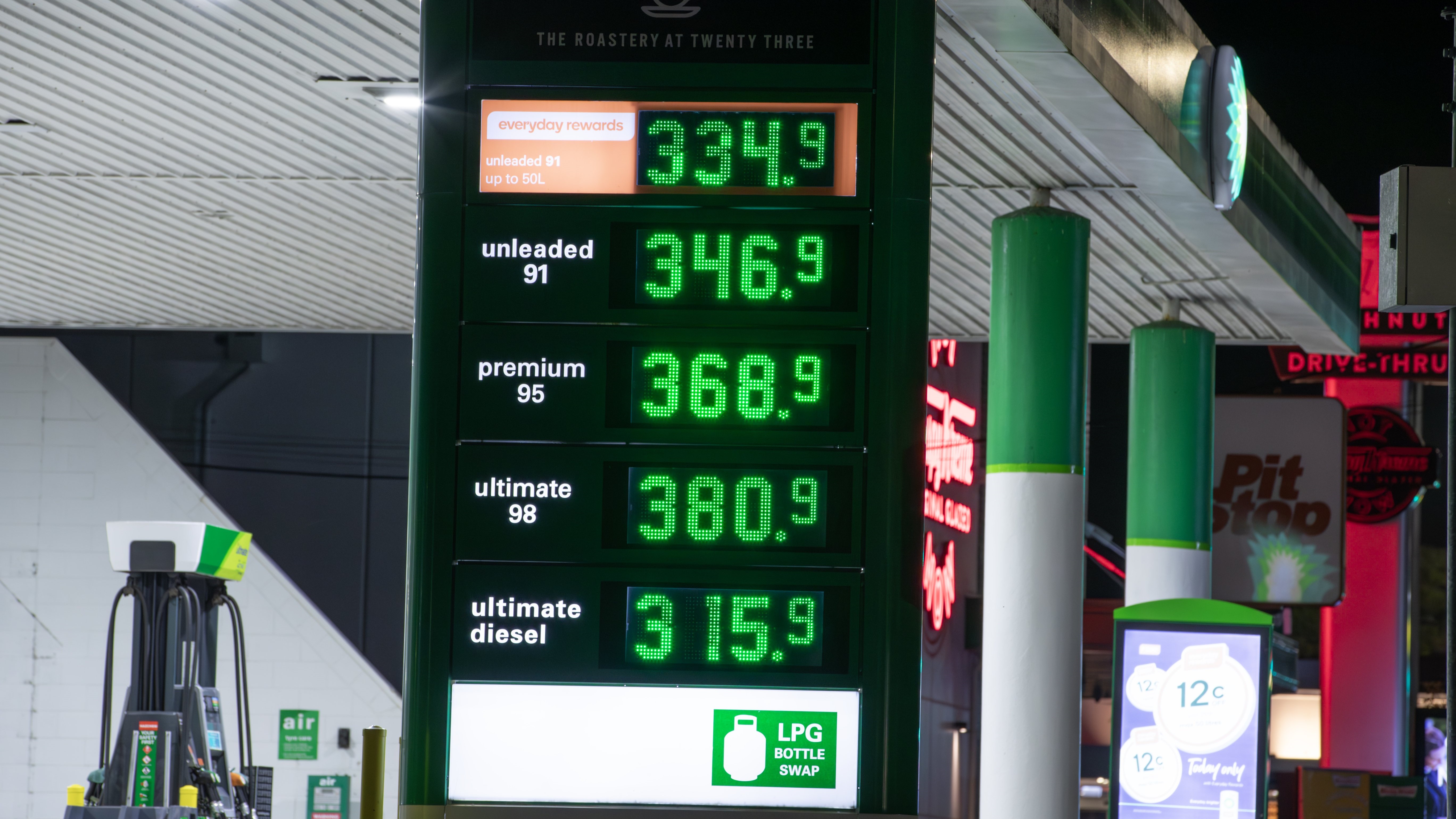 Kerre Woodham: At what point does it become unaffordable to work?