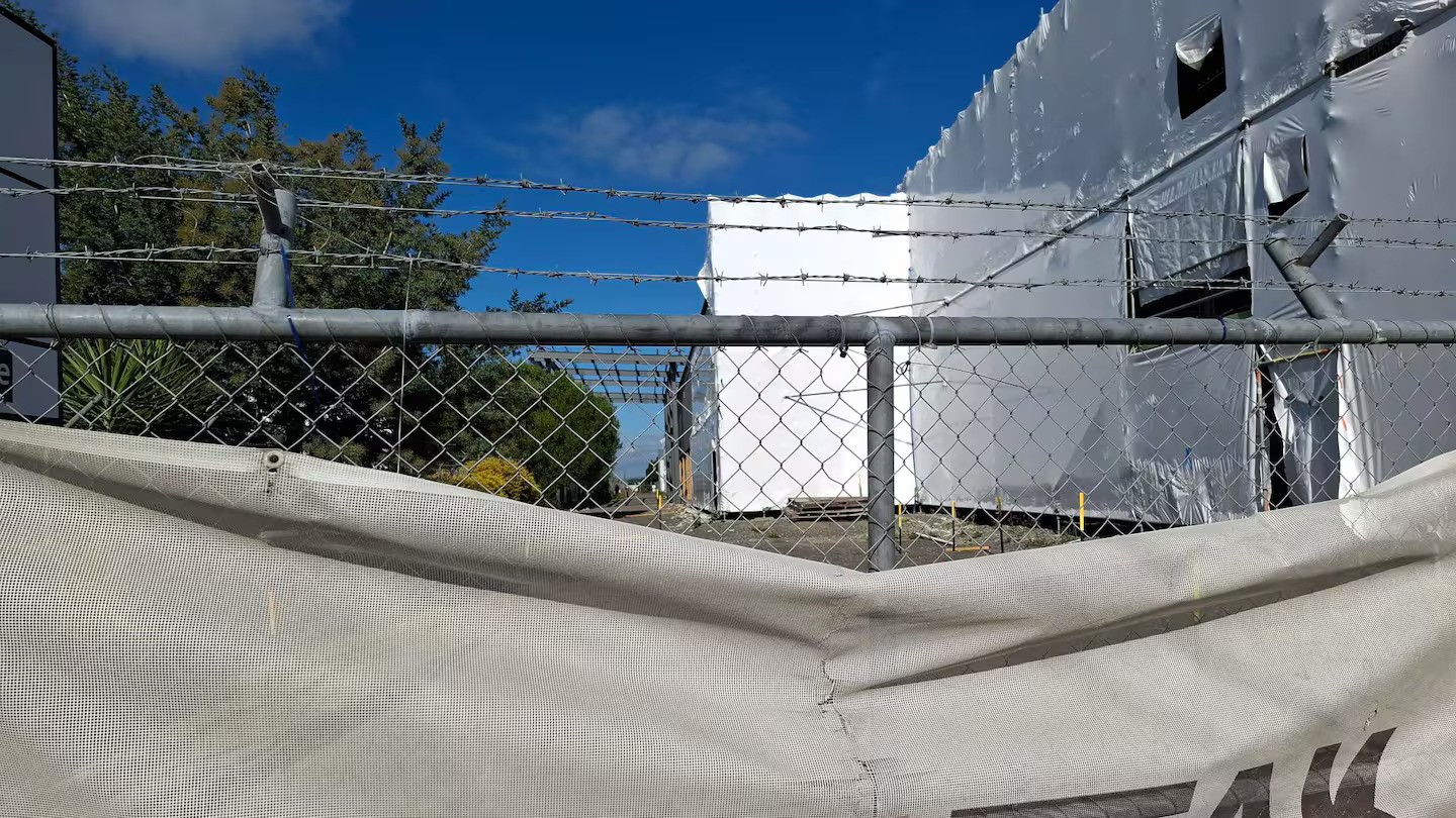 Death of man at half-finished development still unexplained