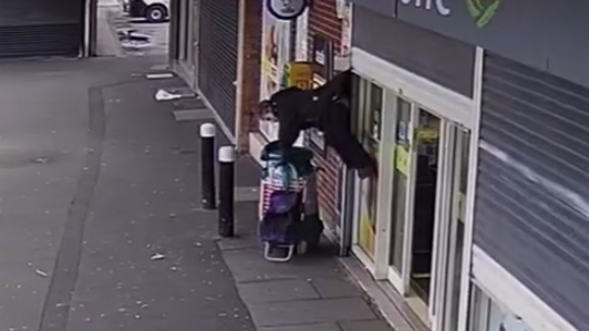 Photo / Best One - Tonteg Stores on Facebook