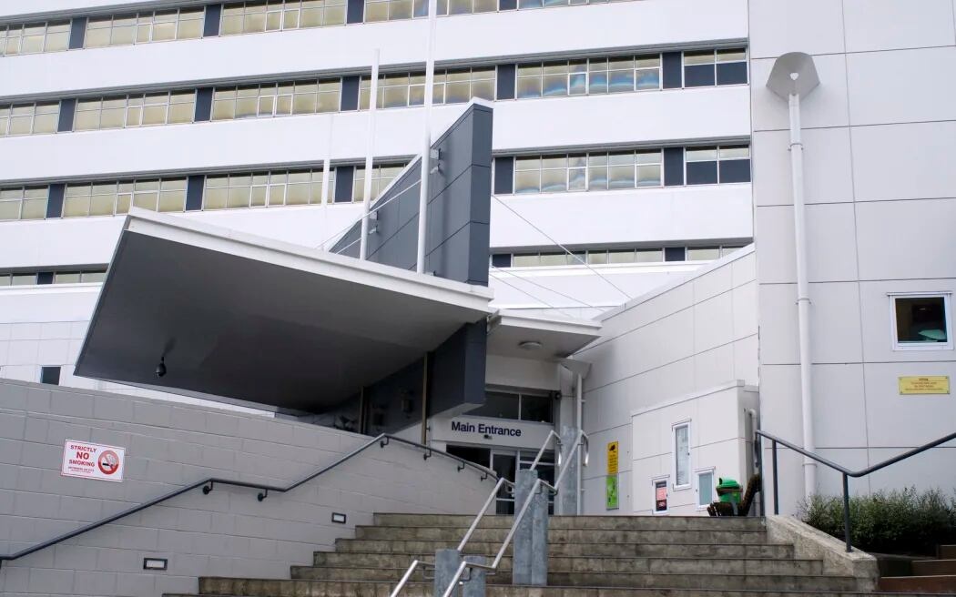 A major power cut has hit Auckland’s North Shore Hospital.