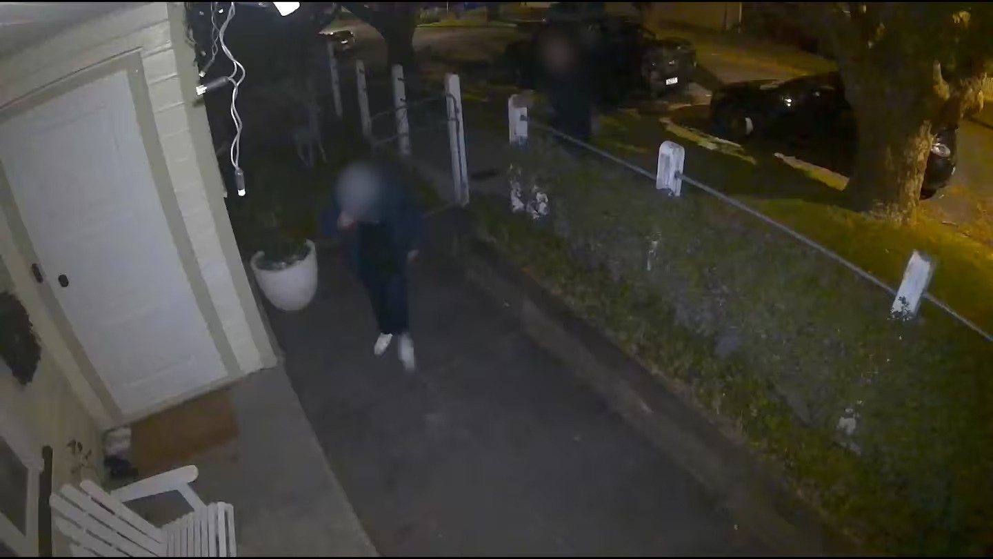 Security footage captures a Grey Lynn resident's tools stolen during a morning robbery.