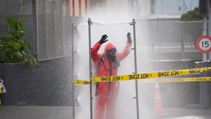 Firefighters decontaminated after central Auckland smoke incident