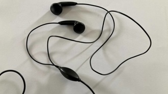 'Unjustified' force: Teacher loses appeal attempt over pulling out students' earphones