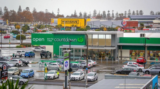 Countdown and Pak'nSave supermarkets in Napier. Photo / Warren Buckland