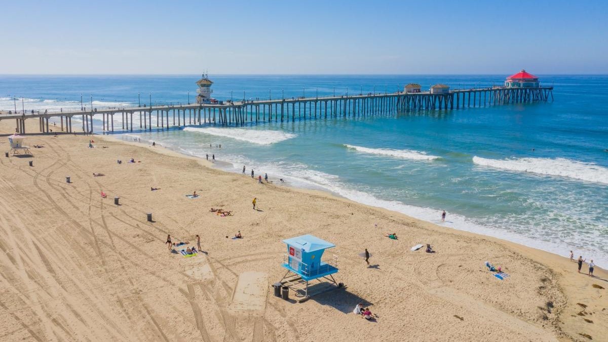 Mike Yardley: Hanging out at Huntington Beach, California