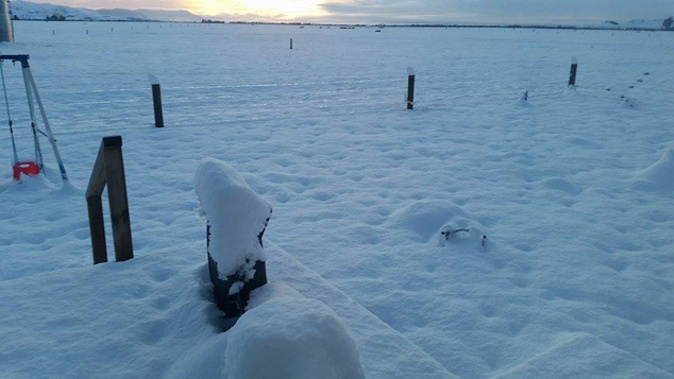 Heavy snow in Waddington (via Facebook - Anadia Pullman) 