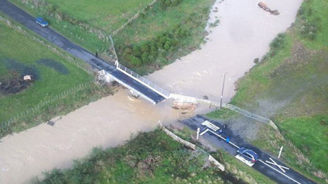 Te Houhou Street bridge south of Rata cut by flooding. (Rangitikei District Council)