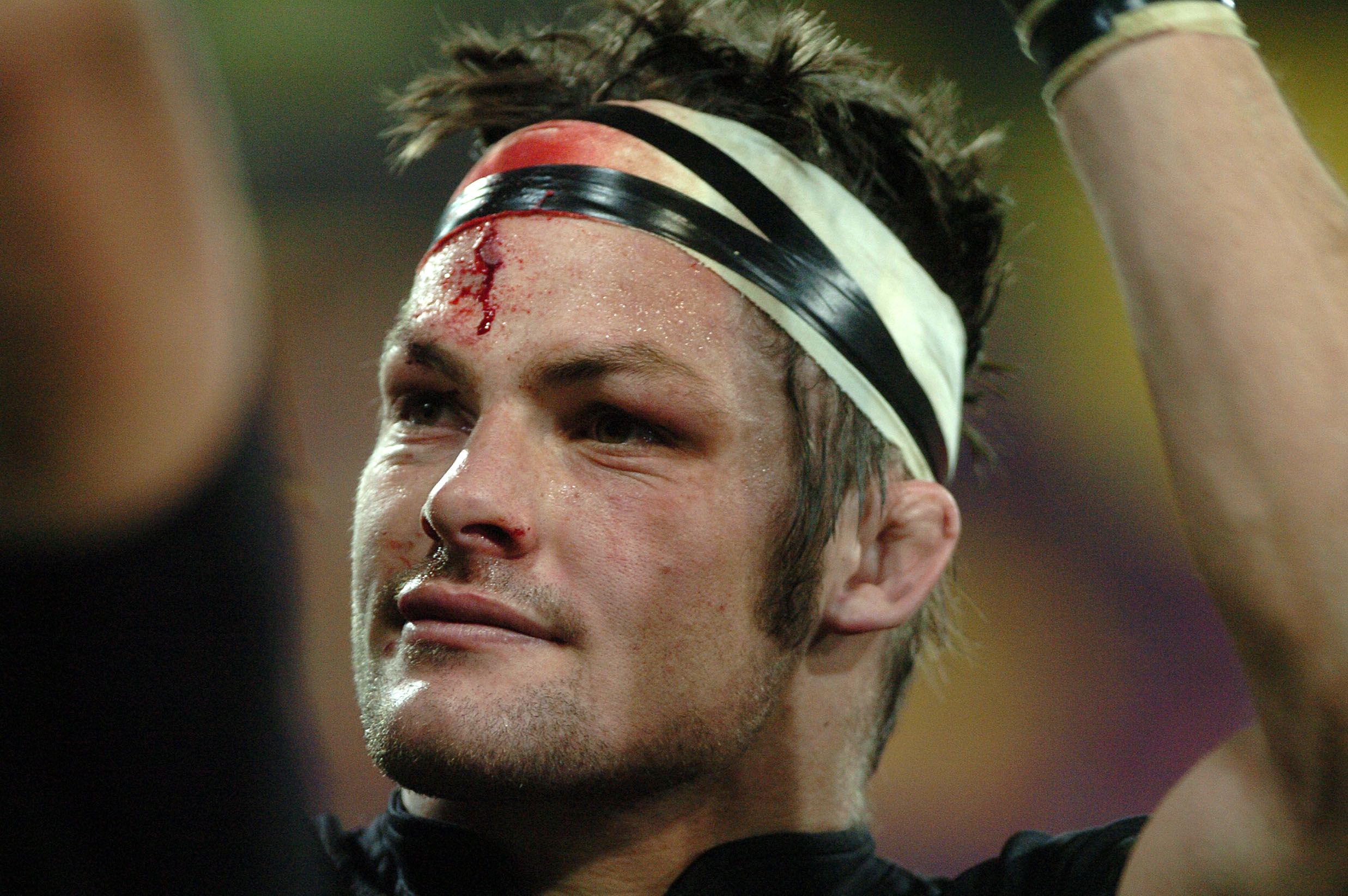 Future captain Richie McCaw thanking the crowds 