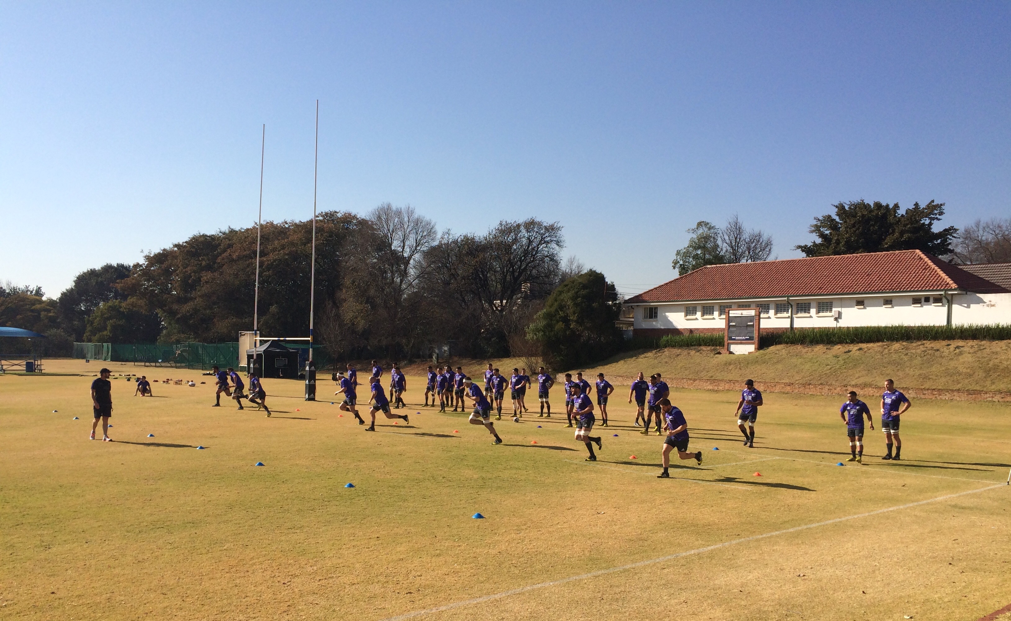 Warm up exercises at the Johannesburg training run. 
