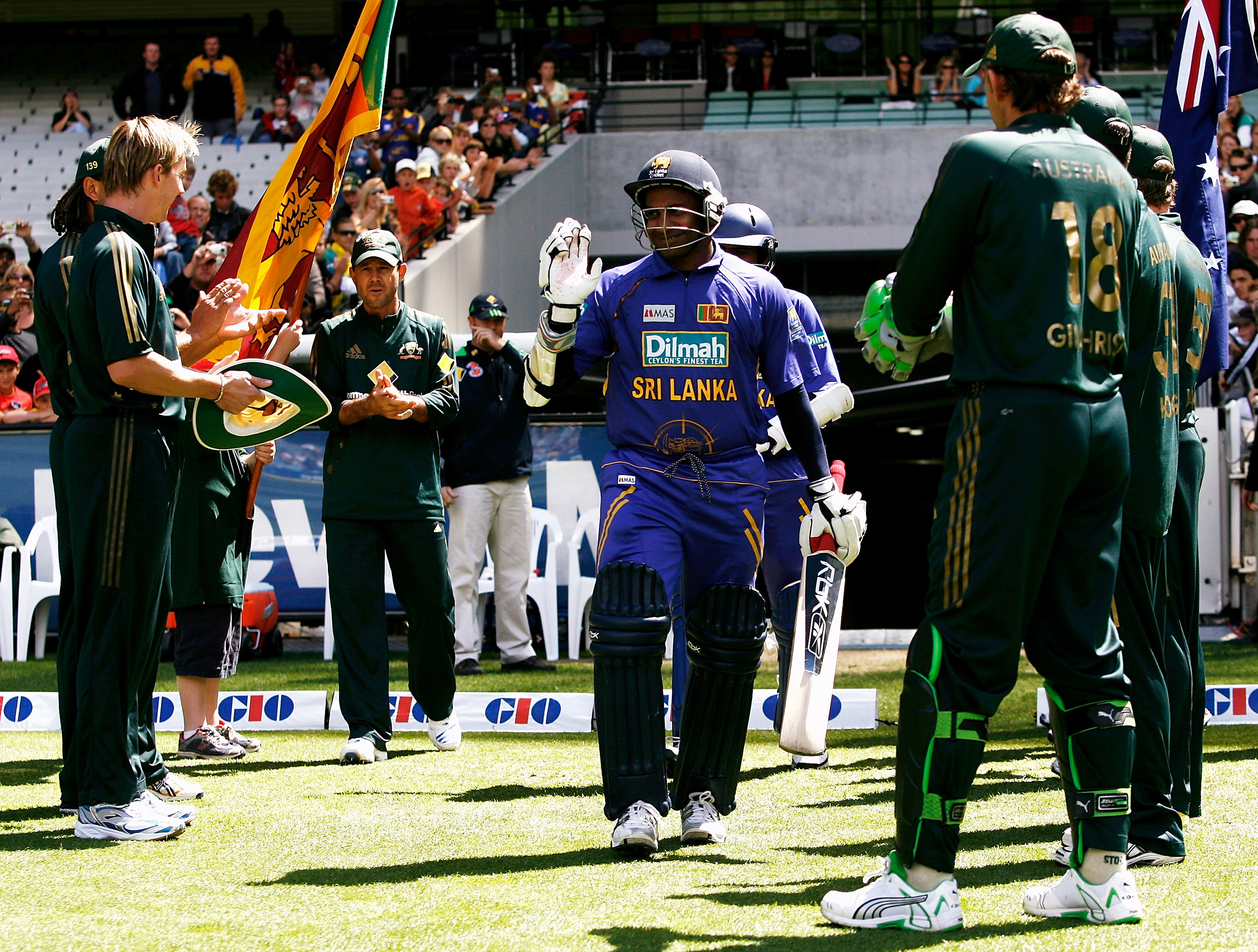 Sanath Jayasuriya welcomed by the opposition Australians in his final ODI in 2008. 12 years earlier Jayasuriya had been the key component in the Sri Lankan side that shocked the world to claim the 1996 Cricket World Cup. 