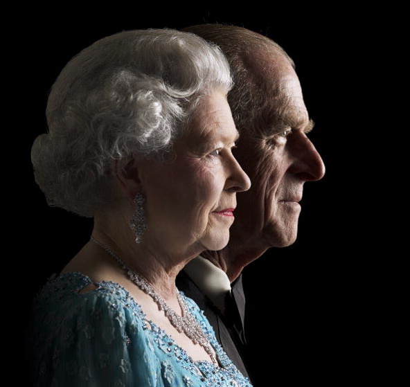 HM The Queen and HRH The Duke of Edinburgh at Buckingham Palace on 26th November 2001