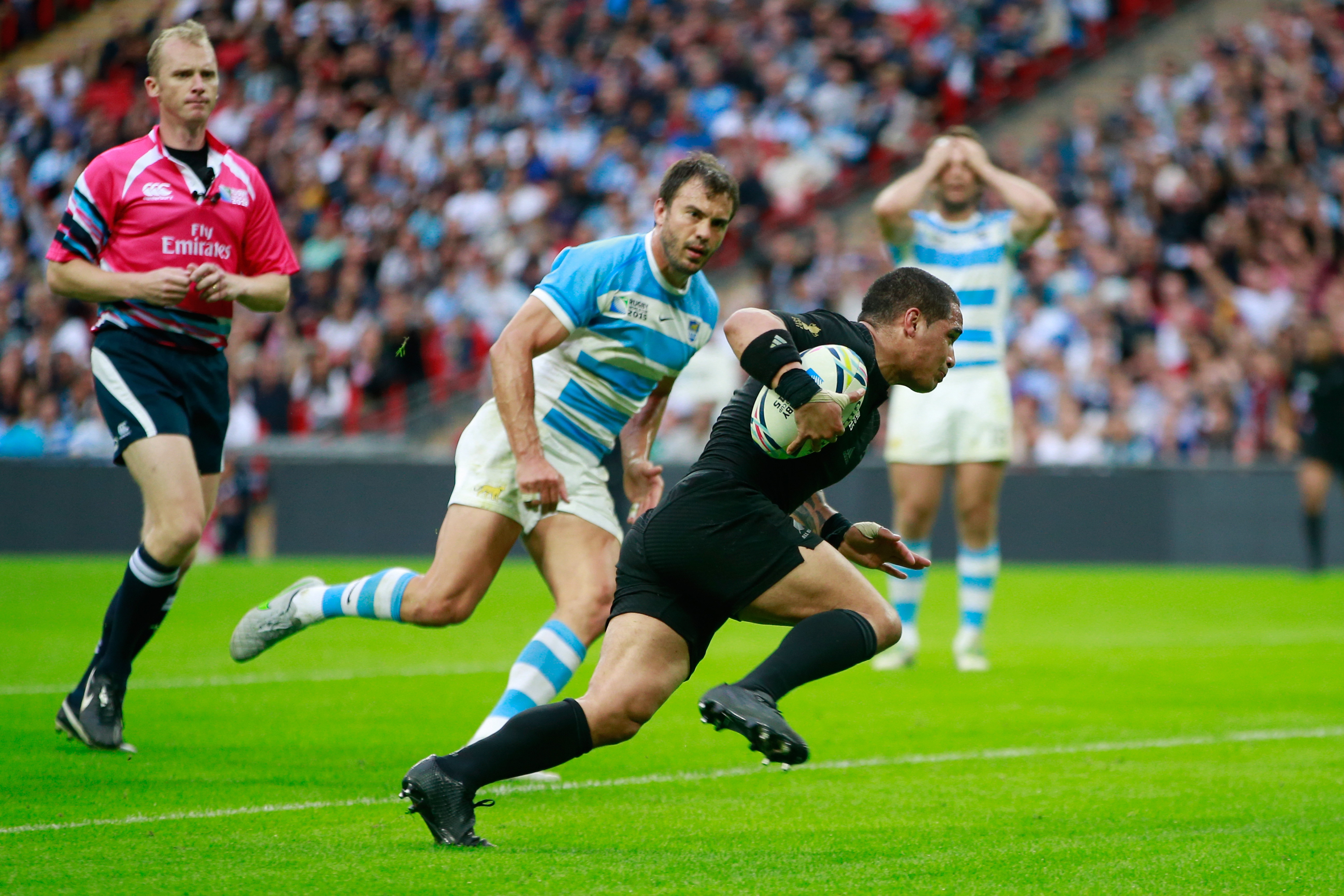 4) Smith scores. When Aaron Smith darted over for the first All Blacks try, it gave them the lead back at a time when the superior fitness of the ABs was beginning to take hold. They never looked back. 