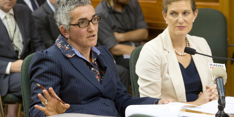 Acting GCSB director Una Jagose, left, and SIS director Rebecca Kitteridge during their appearance before the Intelligence and Security Committee in March 2015 (NZME.) 