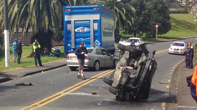 A picture of the crash (via Twitter @SZalyubovskiy)