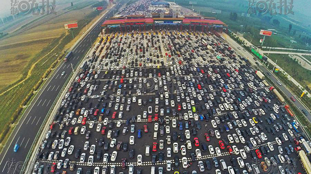 PHOTOS: Bird's-eye views of extreme Chinese traffic jam