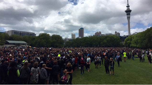 Huge crowds at Victoria Park (Supplied) 