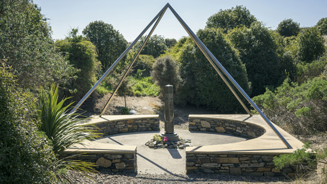 The memorial to the victims of the Aramoana masscre. (Getty Images)