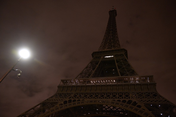 The Eiffel Tower is left dark as mark of respect to Paris victims