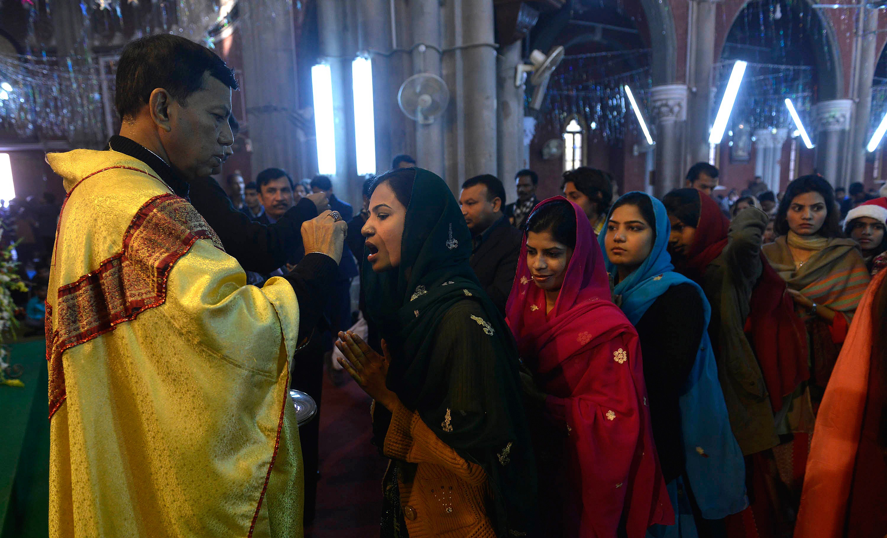Mass celebrated at a Christian church in Pakistan. 