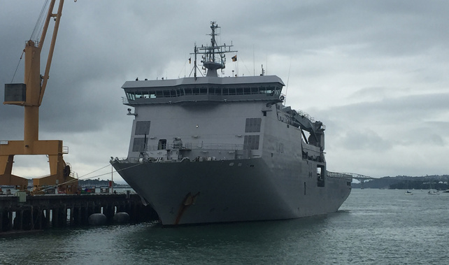 HMNZS Canterbury about to depart (Hannah Bartlett)