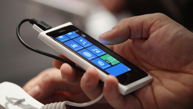 Smart Phone (Getty Images)