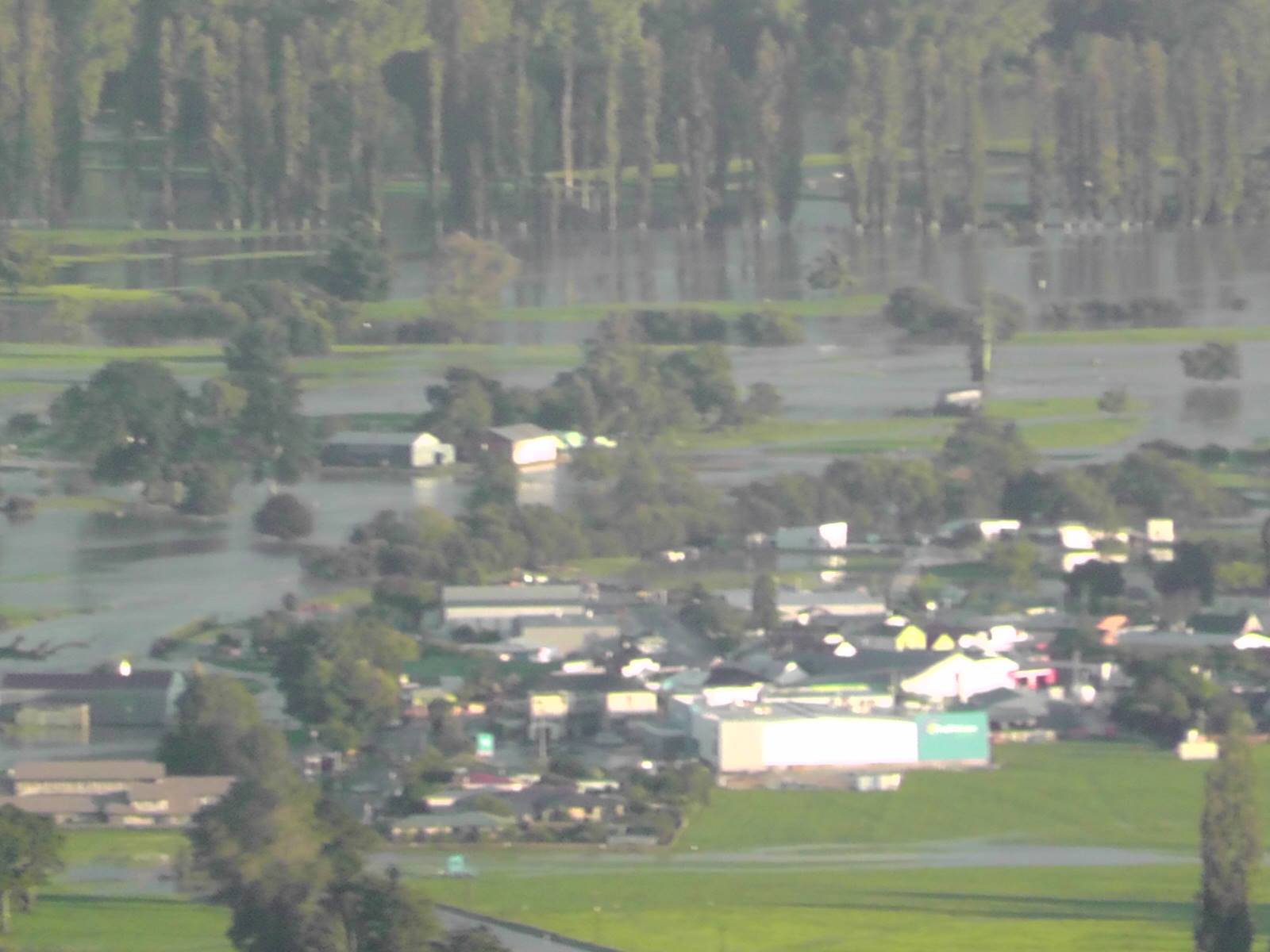 Flooding at Takaka (Sian Clement) 