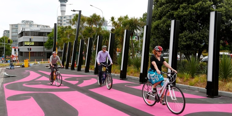 Cyclists on the Lightpath (NZ Herald)