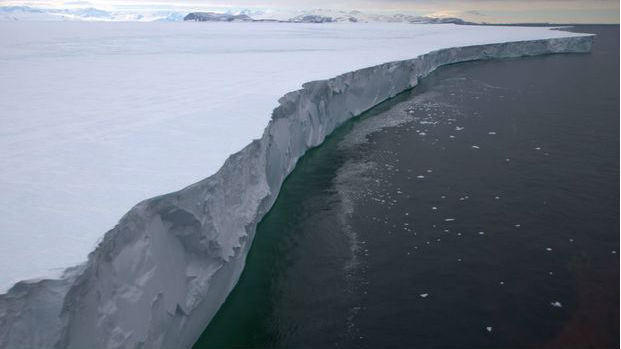 The Nansen Ice Shelf before the icebergs broke away. Photo / Craig Stevens