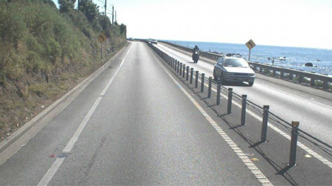 Labour MP Phil Twyford says there is more than enough evidence that wire median barriers are an unnecessary hazard. Photo / NZ Transport Agency