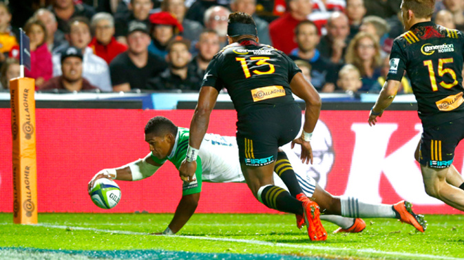 Waisake Naholo scoring for the Highlanders against the Chiefs (Getty Images)