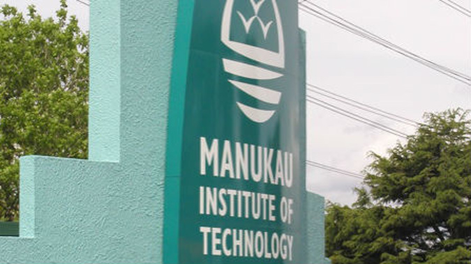 Manukau Institute of Technology is being accused of offering fast food degrees (Wikipedia).