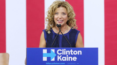 Democratic National Committee Chairwoman Debbie Wasserman Schultz attends a campaign rally (Photo / Getty Images)