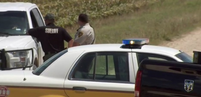 Police at the scene (Supplied / KVUE)