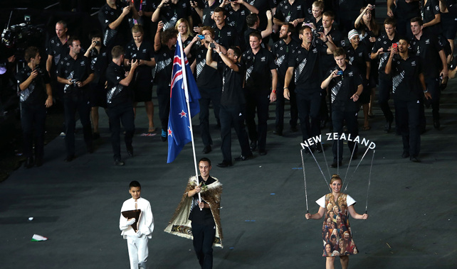 Nick Willis carries the New Zealand flag during the Opening Ceremony of the London 2012 Olympics (Getty Images)