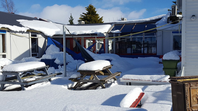 Rangitaiki School will be closed until next week due to snow damage and no power (Supplied / Rangitaiki School).