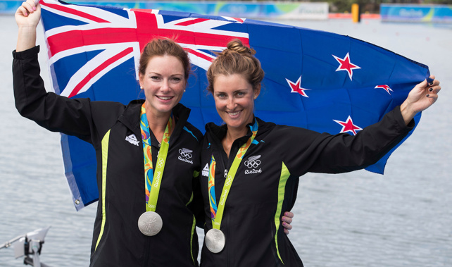 Genevieve Behrent and Rebecca Scown (PHOTOSPORT)