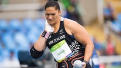Valerie Adams prepares for a shot during qualifying (PHOTOSPORT)