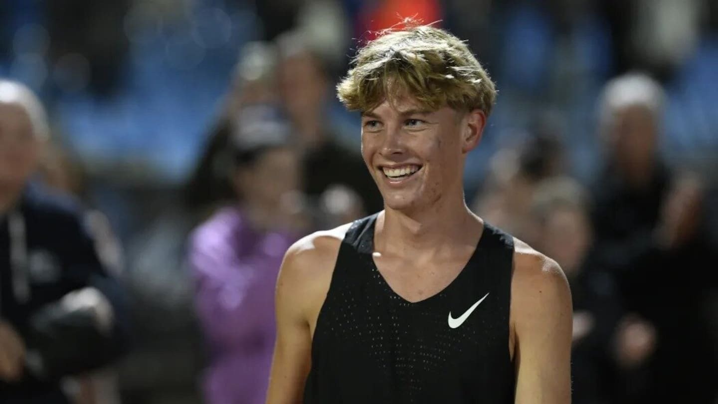 'A proper race': Teen record-breaker chases 1000m record at home