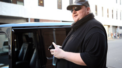Dotcom's Lawyer Ron Mansfield was first to address the court, saying a live stream is the only way for a fair hearing to go ahead (Getty Images)