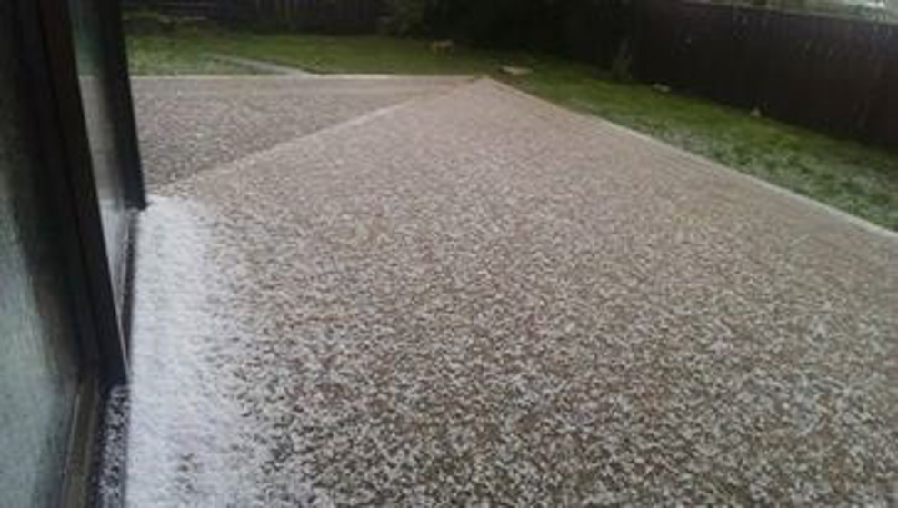 Buildup of snow in Tawa (Supplied)