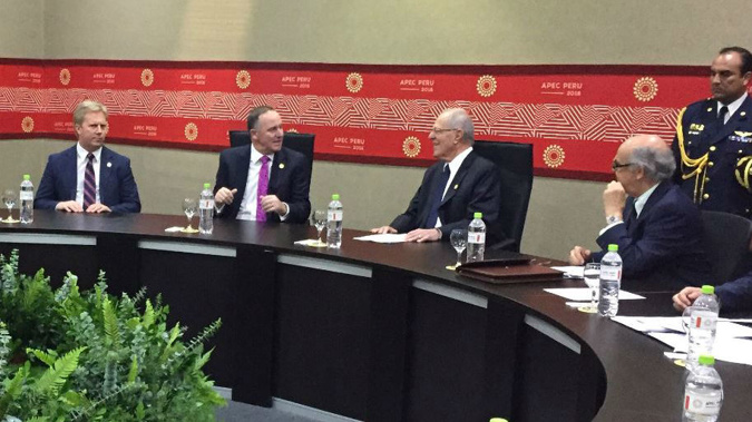 John Key in Apec discussions (Twitter)