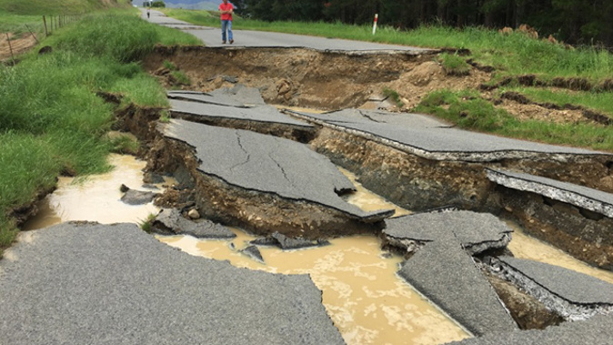 Rachel Smalley says the government must listen to the scientists when they call for a 24/7 earthquake monitoring and alert system (Supplied)