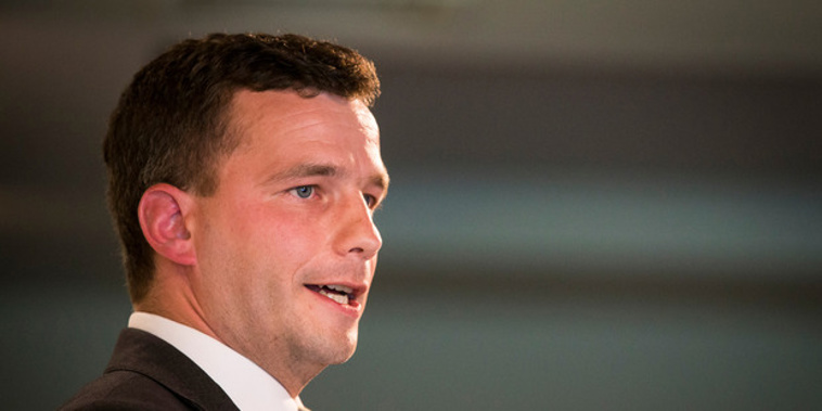 ACT leader David Seymour is accusing the Green Party of exaggerating how much people would save under its proposed home ownership scheme for tertiary students (NZH)