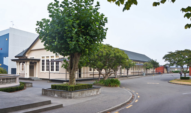 Up to 50 Palmerston North Boys' High School pupils and teachers were sent home on Friday after an outbreak of a stomach bug. (Getty Images)