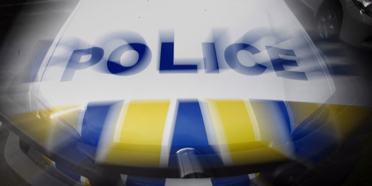 A hunter is missing in Southland. (NZ Herald)